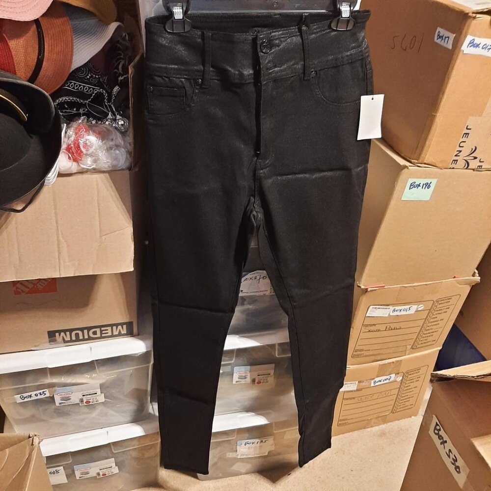 NEW TAG ! City Chic Women Skinny Sexy Shinning Denim Black Size 14